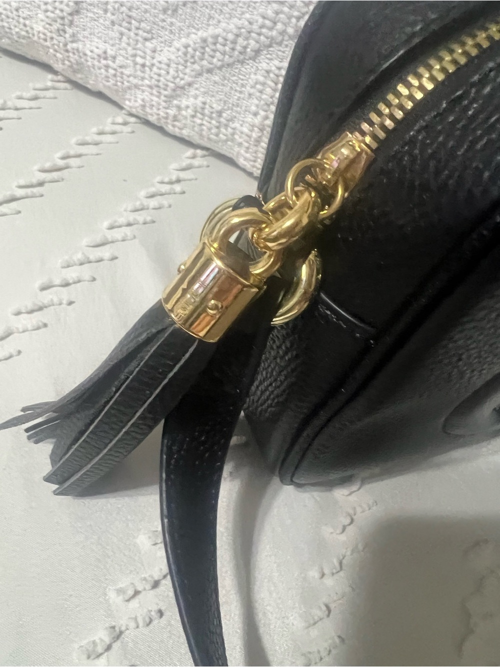 Gucci Black Pebbled Leather Interlocking G Crossbody Bag - Picture 3 of 7